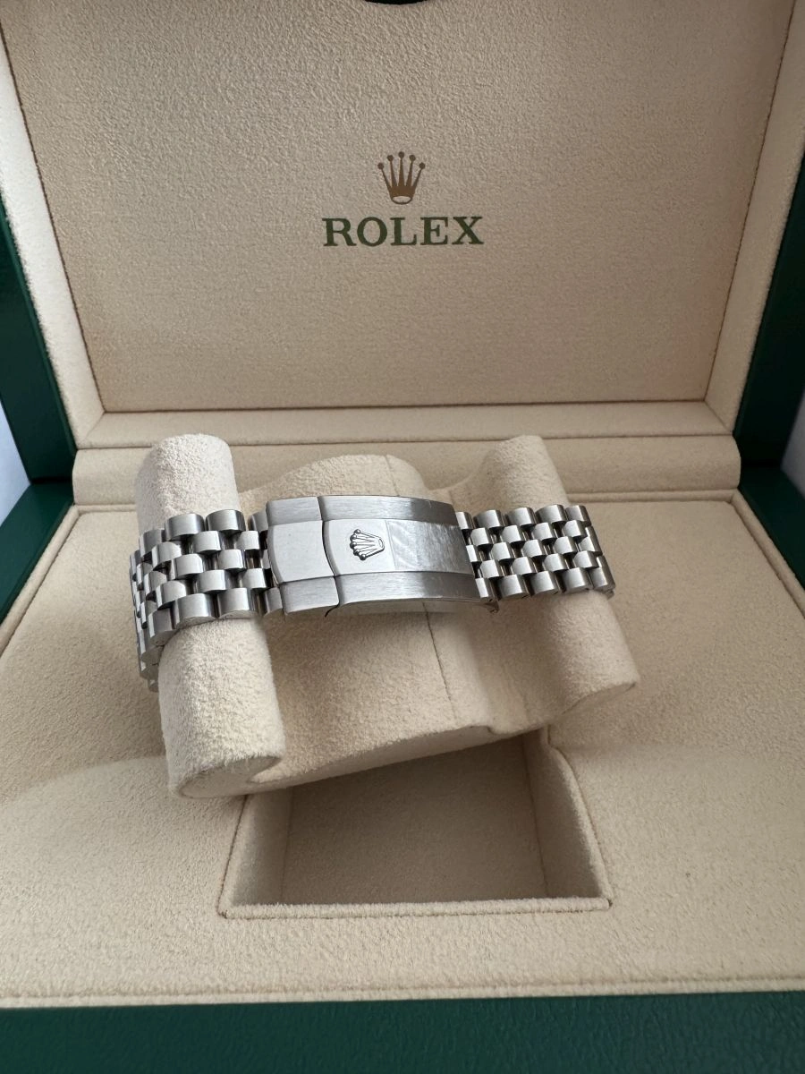 2022 Rolex Datejust 41 white Roman dial - Image 4