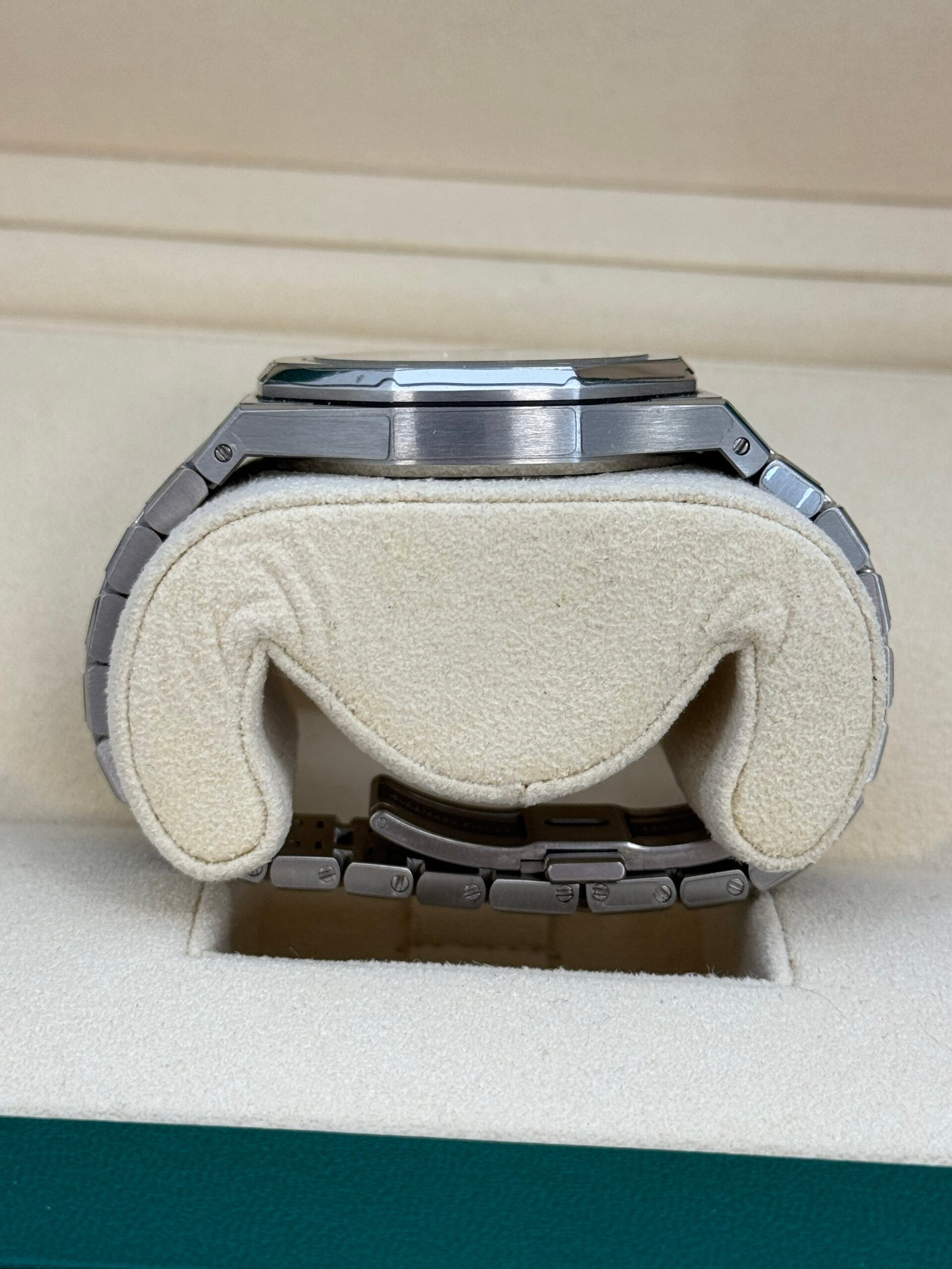 Audemars Piguet Royal Oak 41mm Stainless Steel 2019 - Image 4