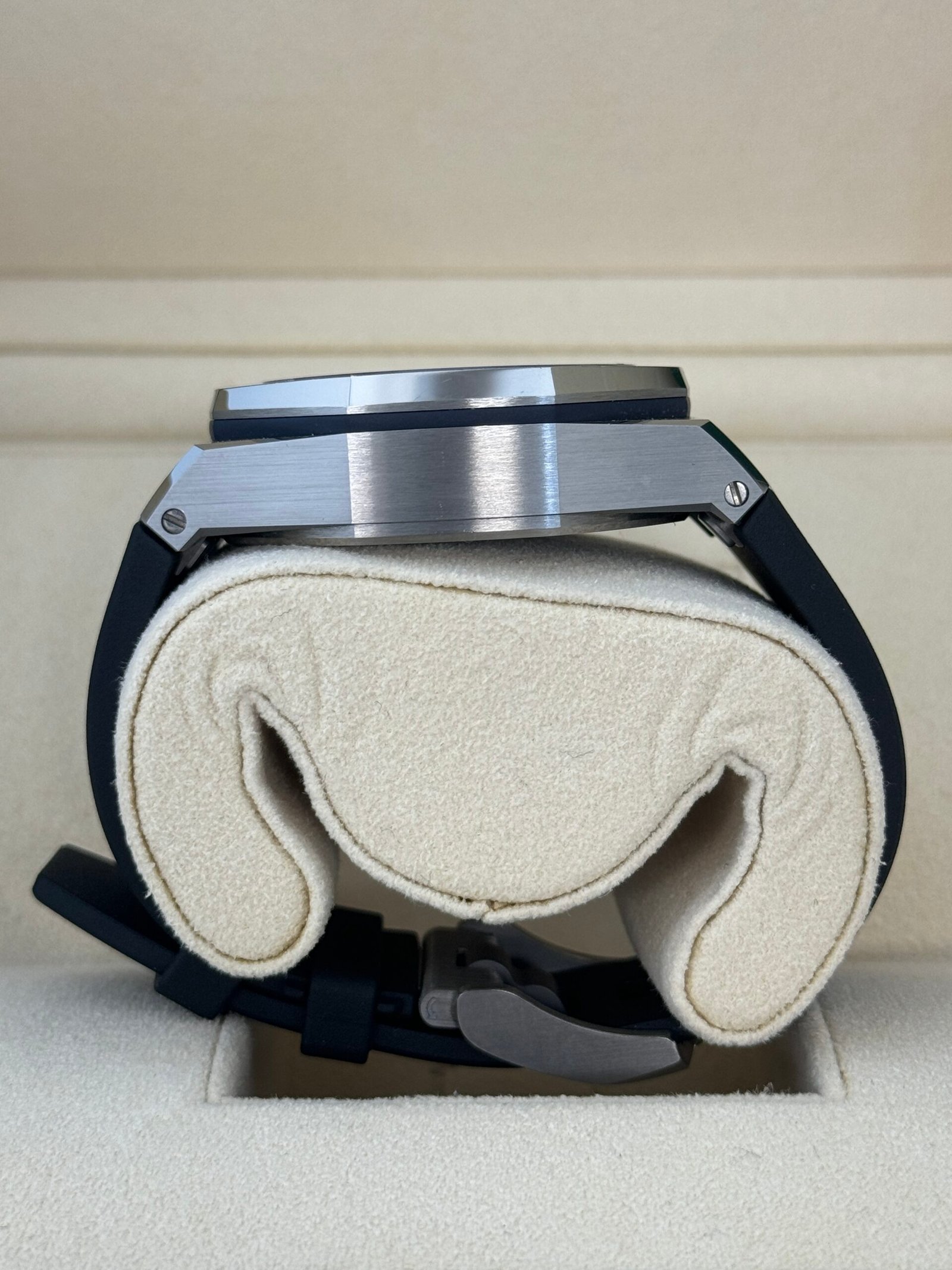 Audemars Piguet Royal Oak Offshore 43mm Titanium 2023 - Image 2