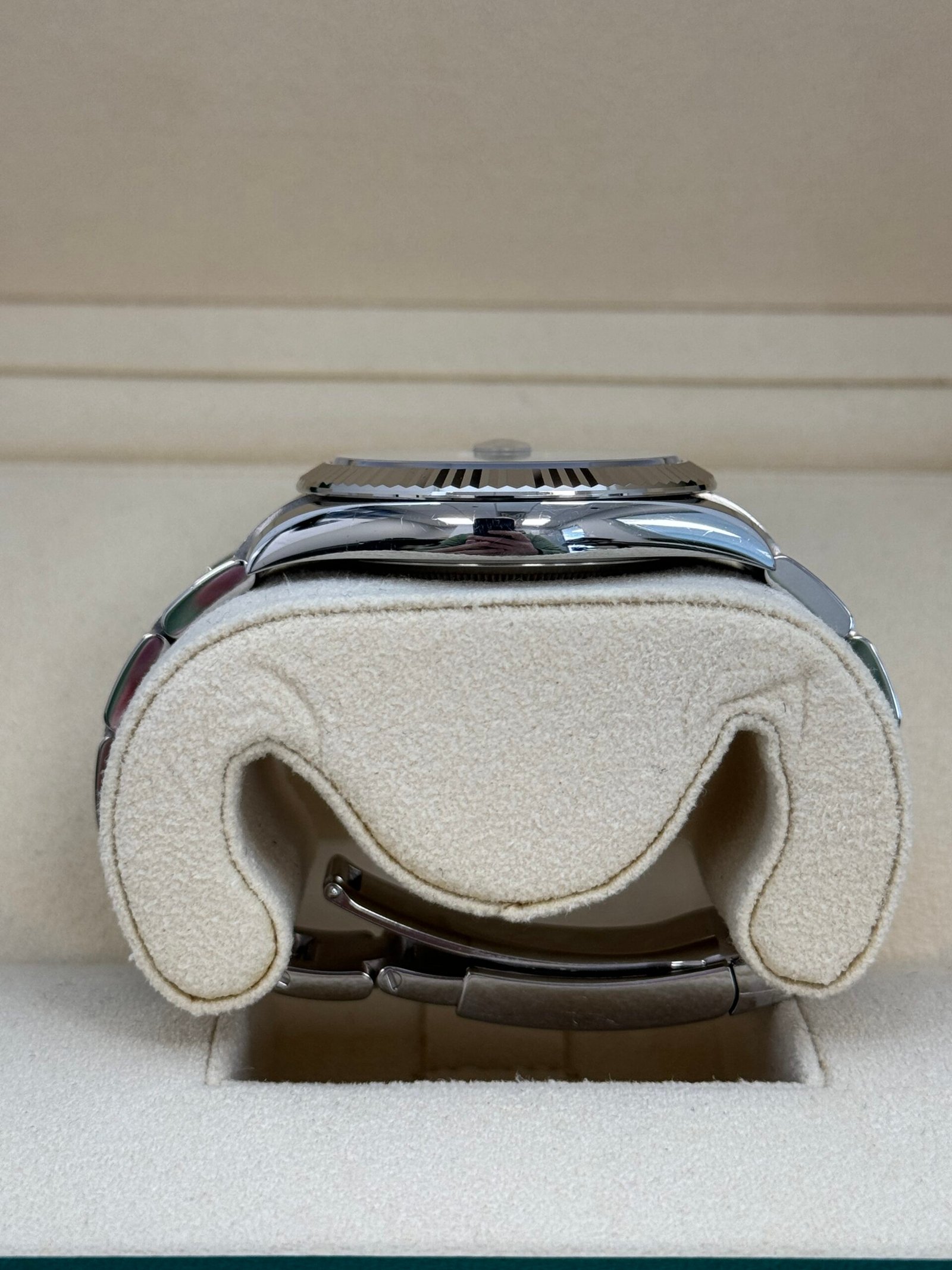 Rolex Datejust 41mm Stainless Steel – White Gold 2021 - Image 3