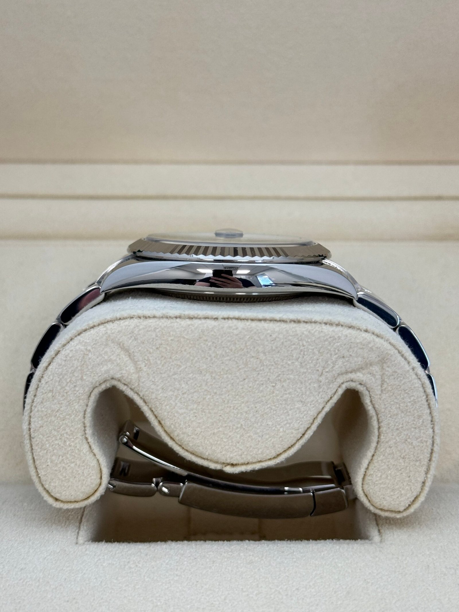 Rolex Datejust 41mm Stainless Steel – White Gold NA - Image 3