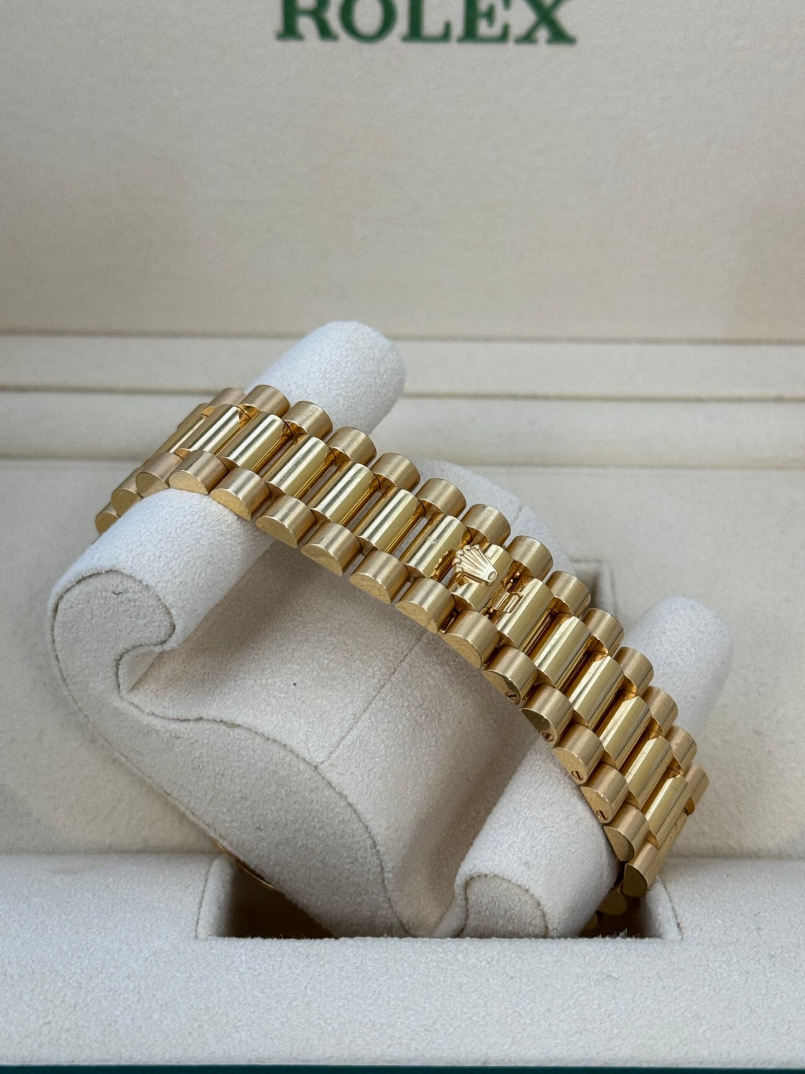 Rolex Day-Date 40mm Yellow Gold 2021 - Image 4