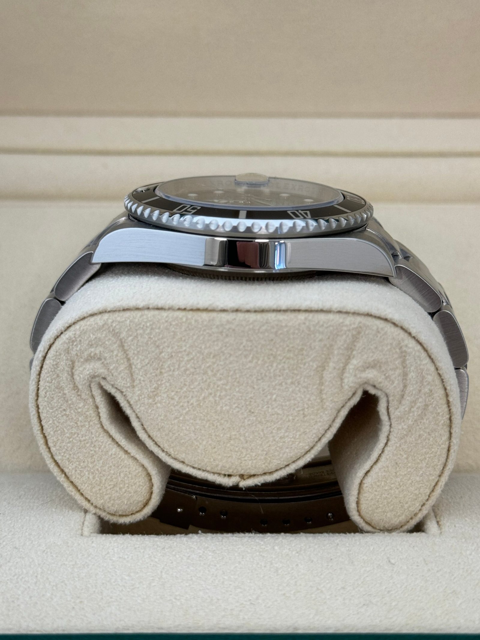 Rolex Submariner 40mm Stainless Steel 2009 - Image 2