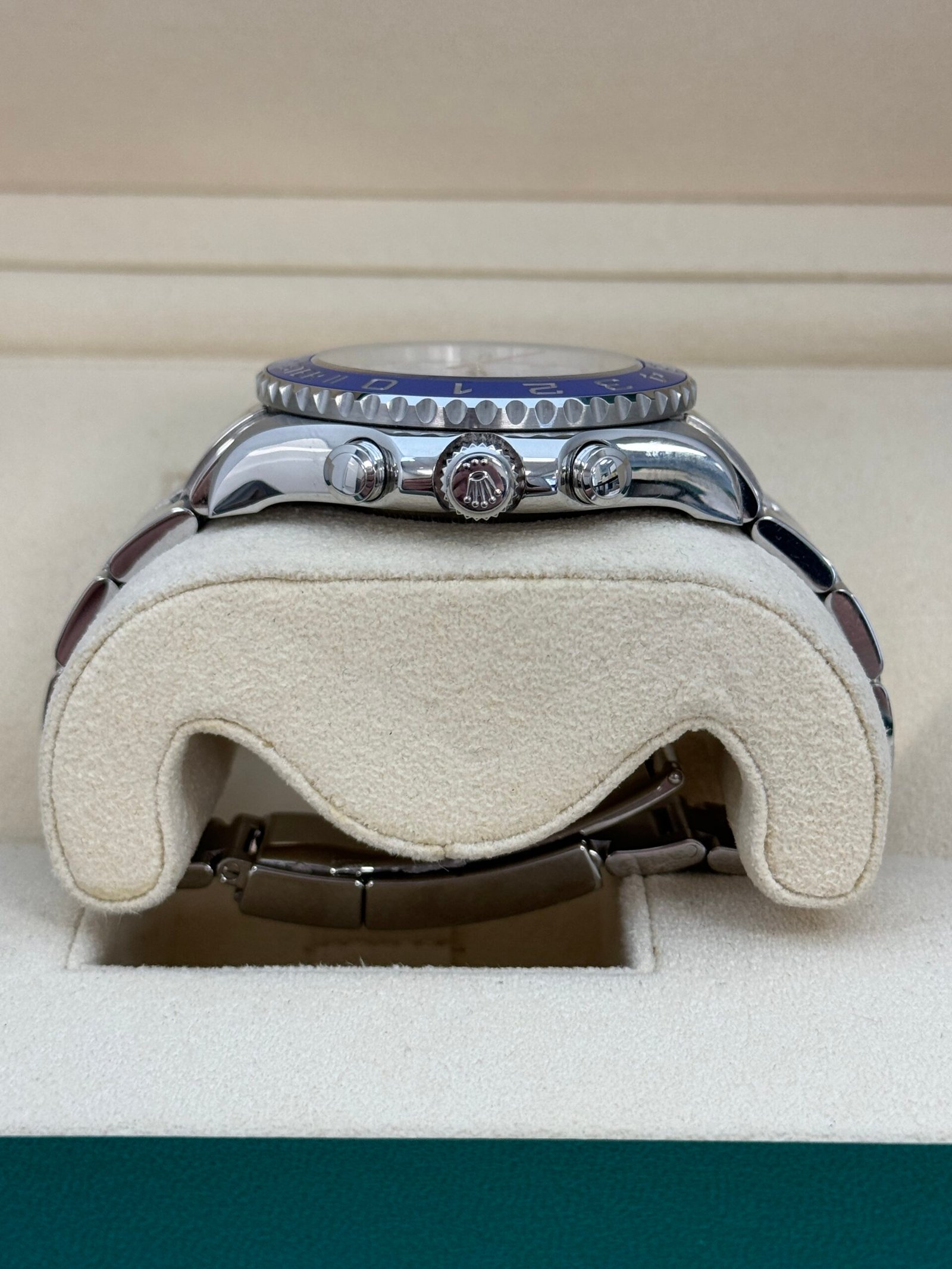 Rolex Yacht-Master II 44mm Stainless Steel 2020 - Image 4