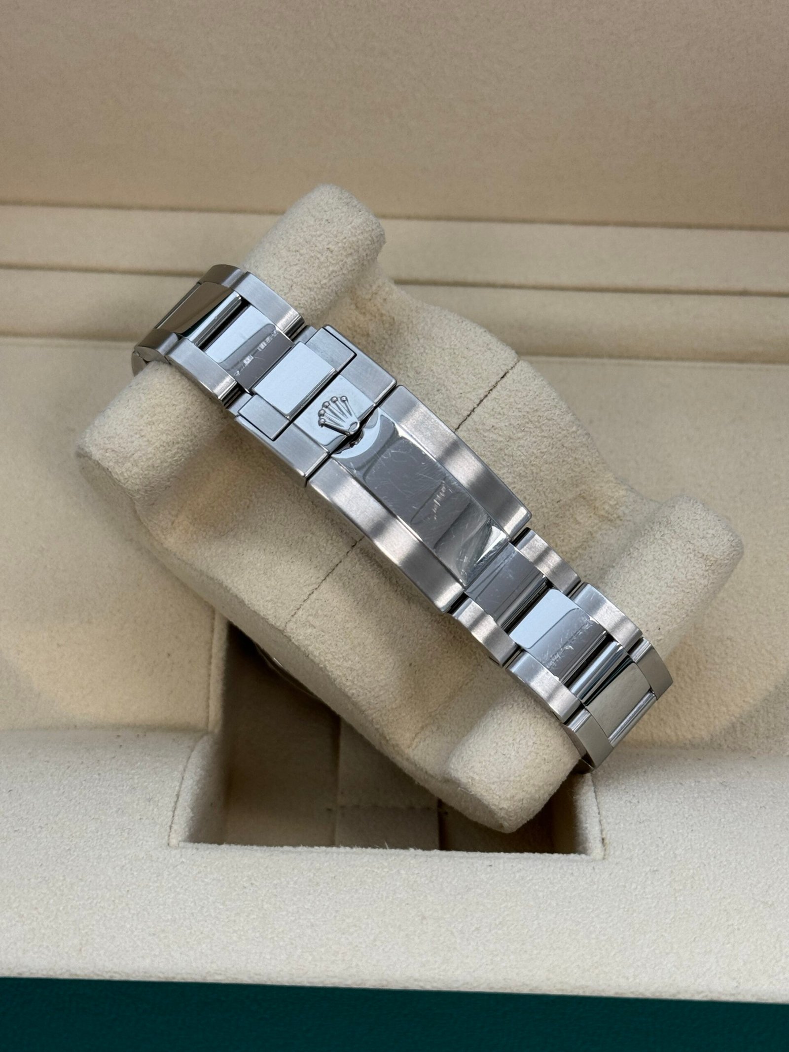 Rolex Yacht-Master II 44mm Stainless Steel 2020 - Image 3