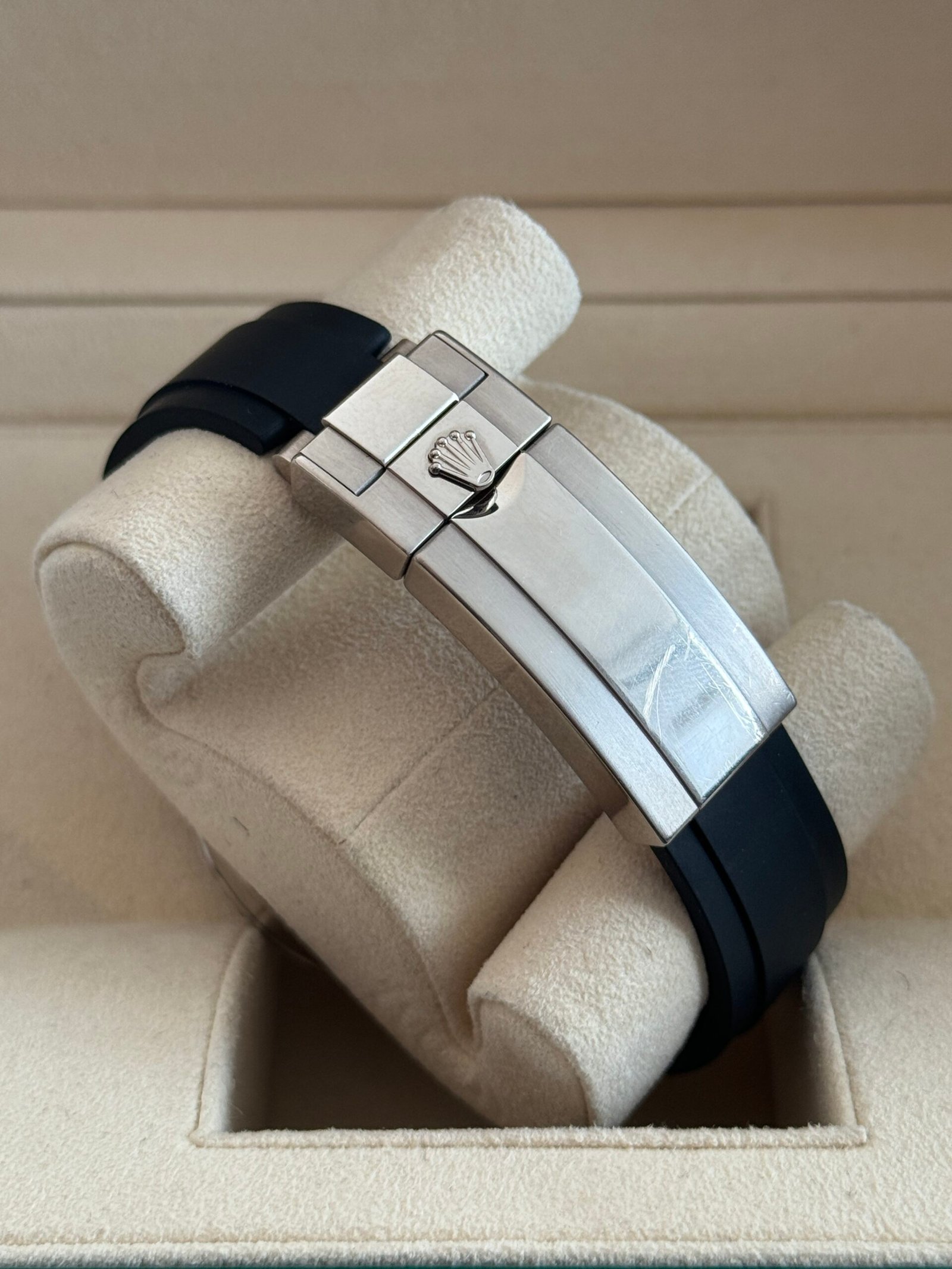 Rolex Yachtmaster 42mm white gold 2022 - Image 3