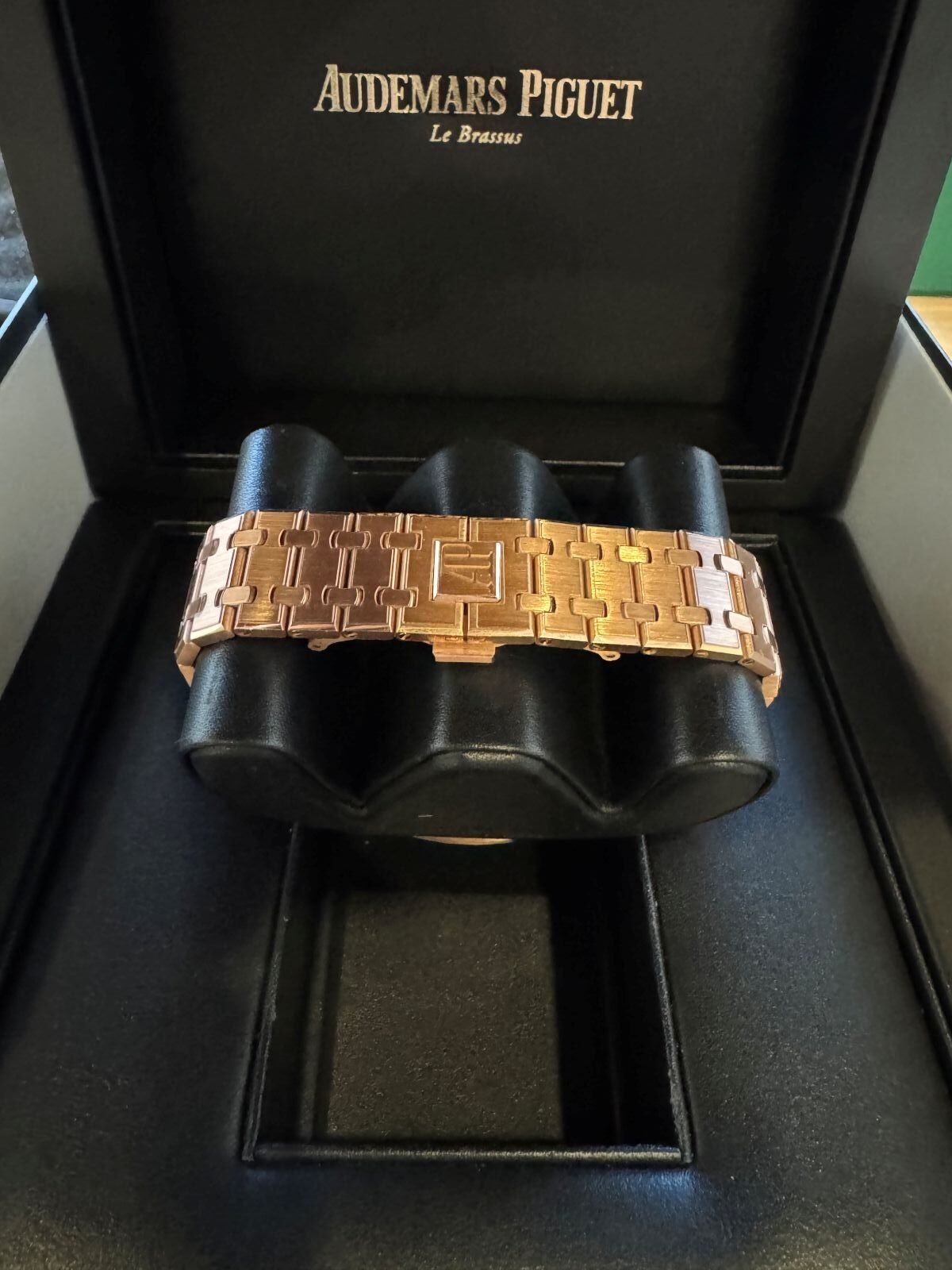 Audemars Piguet Royal Oak Chronograph Rose Gold - Image 4