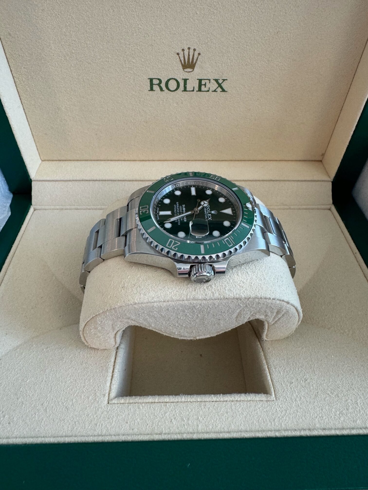 Rolex Submariner Hulk 40mm Stainless Steel 2019 - Image 5